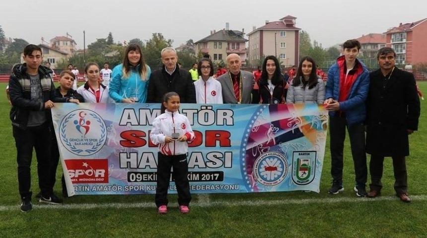 Bartın&rsquo;da Yılın Sporcuları &Ouml;d&uuml;llendirildi