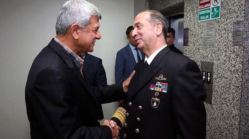 Başkan Karaosmanoğlu, Donanma Komutanını Ağırladı