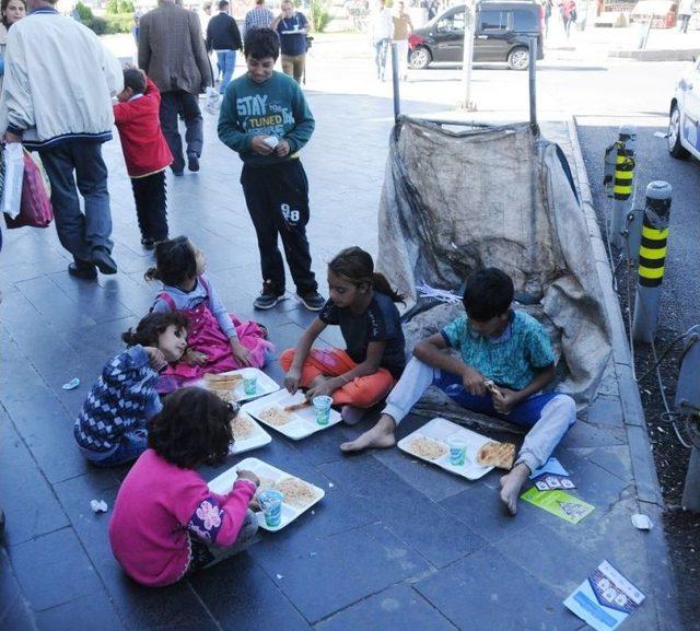 Dünya Gıda Gününe Çalışan Çocuklar Damga Vurdu