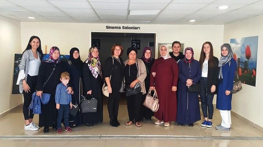 Ev Hanımları Sinema İle Buluşuyor