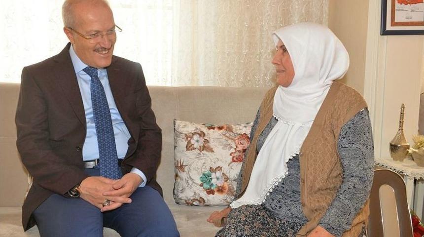 Kafaoğlu Şehit Ailelerine Ziyaret Etti