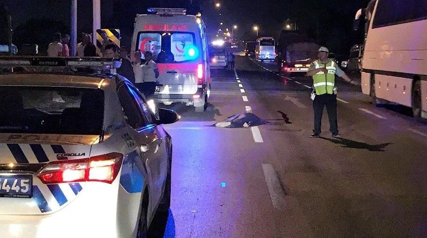 Yolun Karşısına Ge&ccedil;meye &Ccedil;alışırken Canından Oldu