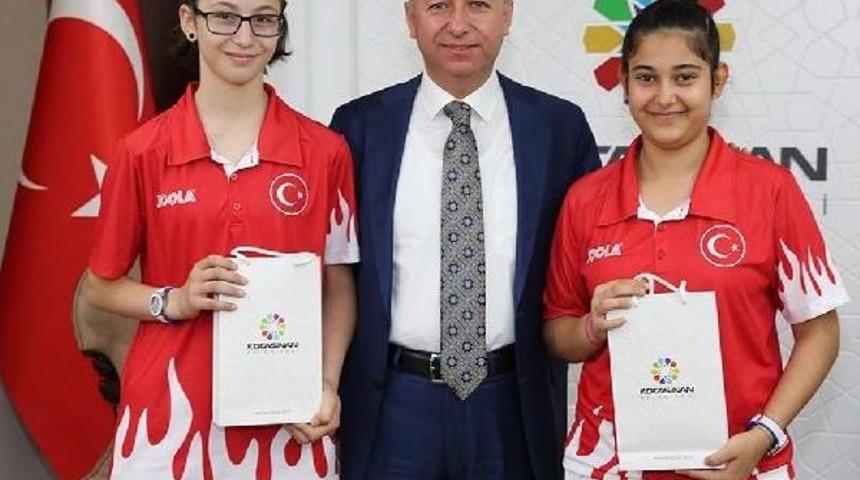 Kocasinan Belediyesi Masa Tenisi Takımı, Tek Ve &Ccedil;ift Bayanlarda 't&uuml;rkiye Şampiyonu' Oldu