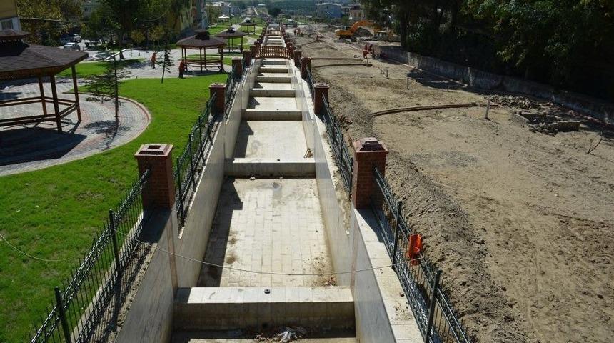 Kuyucak Taşkınlardan Korunuyor