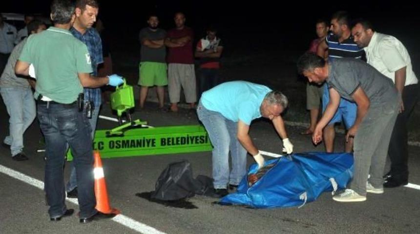 Hafif Ticari Aracın &Ccedil;arpması Sonucu &Ouml;ld&uuml;