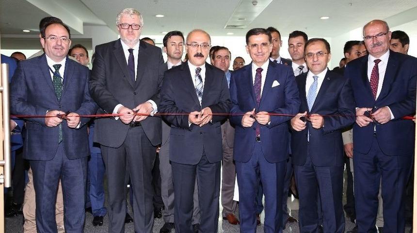 Girişimcilerin &Ouml;n&uuml; A&ccedil;ılıyor