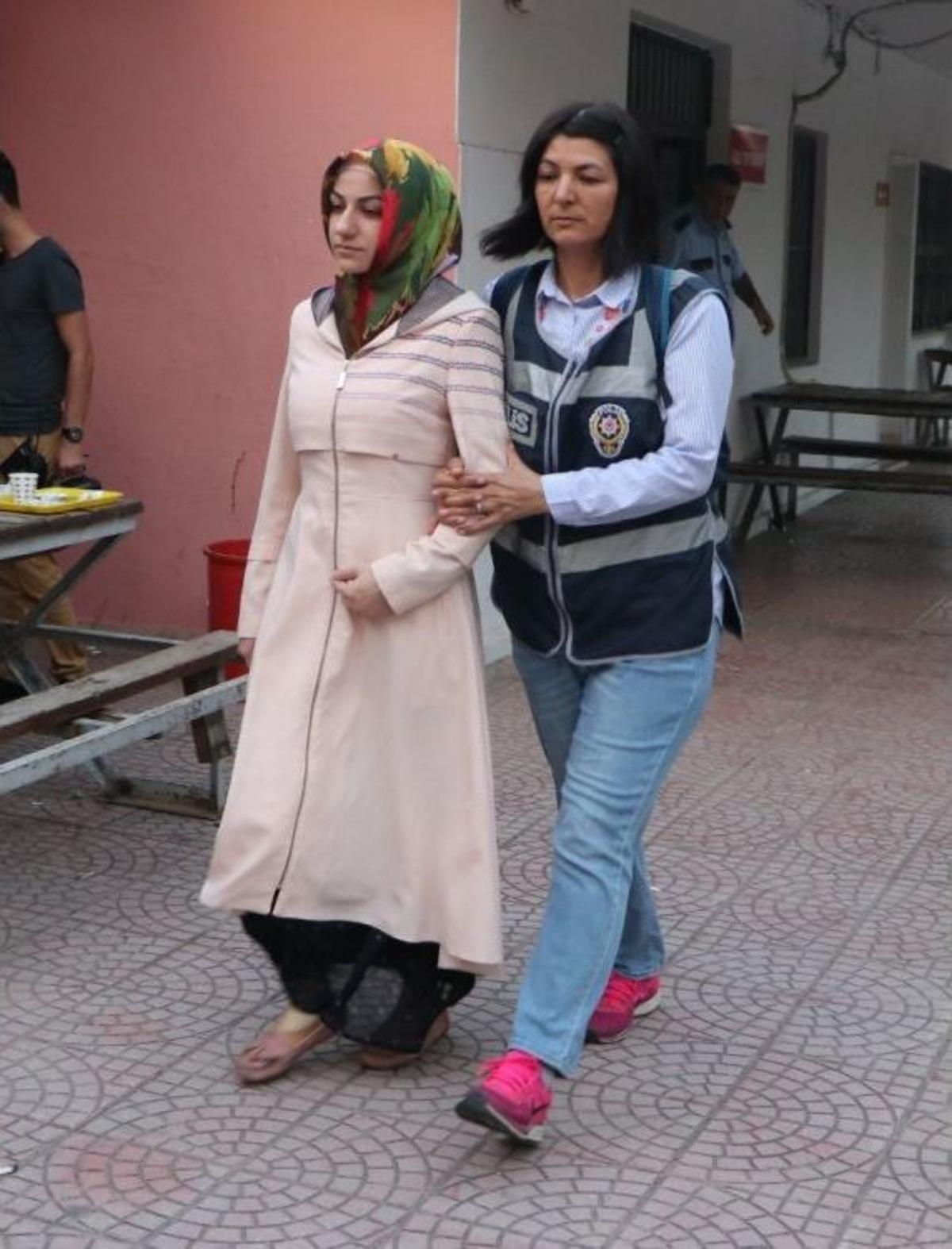Adana&rsquo;da Fet&ouml; Operasyonu: 35 G&ouml;zaltı