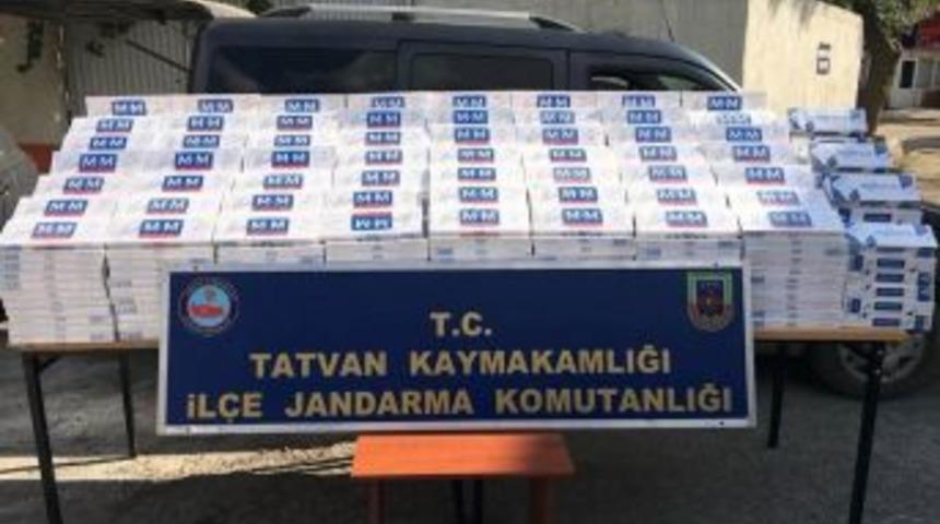Tatvan&rsquo;da 10 Bin Paket Ka&ccedil;ak Sigara Ele Ge&ccedil;irildi