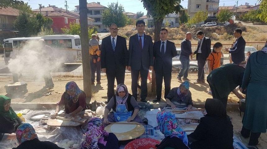 Kermesle Okul İhtiya&ccedil;larını Karşılayacak