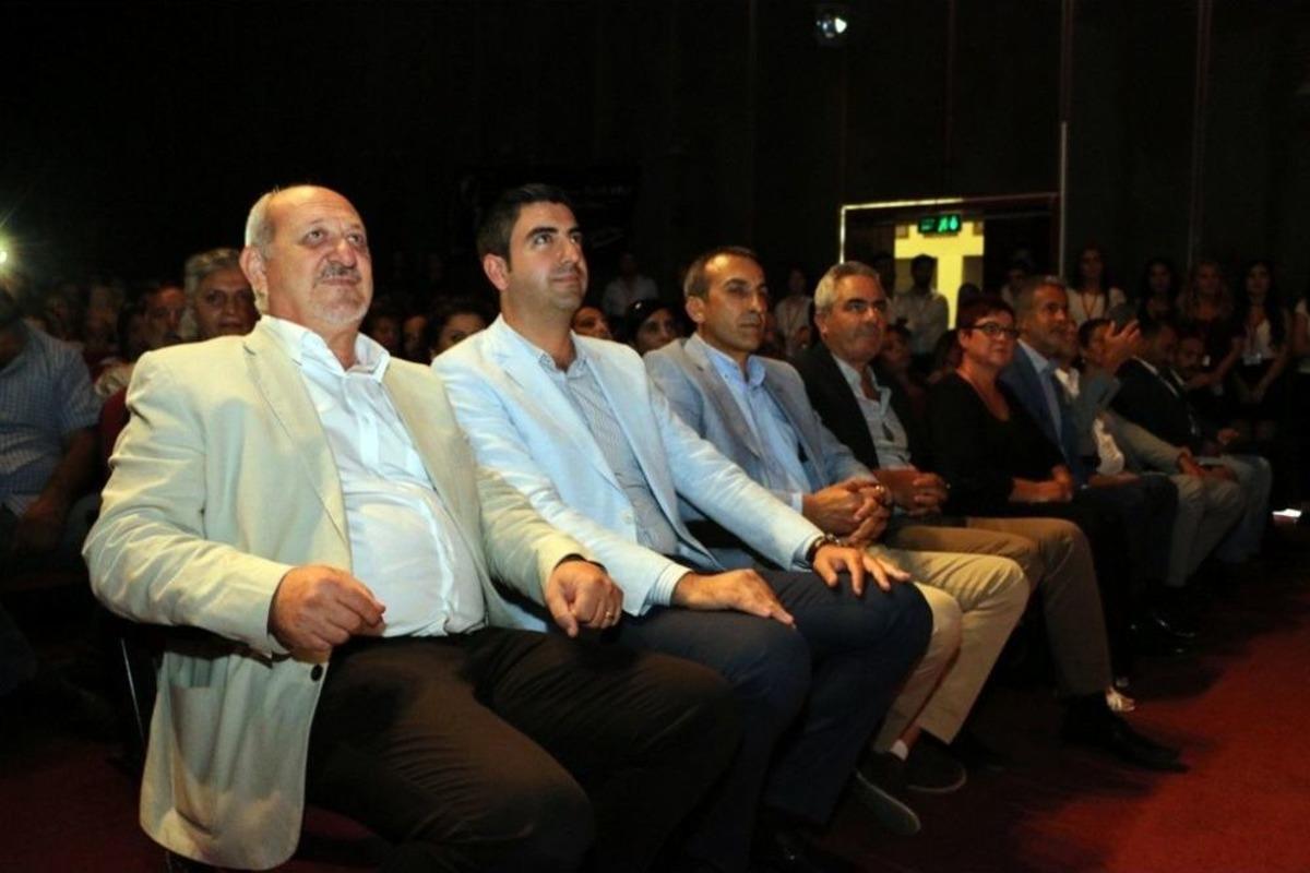 Oğuz Aksa&ccedil; Konseri İle Kartal&rsquo;da Kafkas R&uuml;zgarı Esti