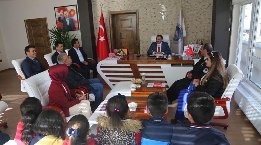 Turan K&ouml;yl&uuml;oğlu İlkokulu Aile Birliği Y&ouml;netiminden Başkan Cabbar&rsquo;a Ziyaret