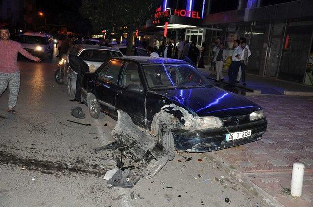 198 Promil Alkolle Direksiyona Ge&ccedil;ti, Park Halindeki 6 Aracı Bi&ccedil;ti 1