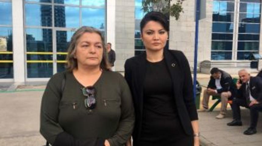 Eşini &Ouml;ld&uuml;ren Kadının Yargılanmasına Devam Edildi