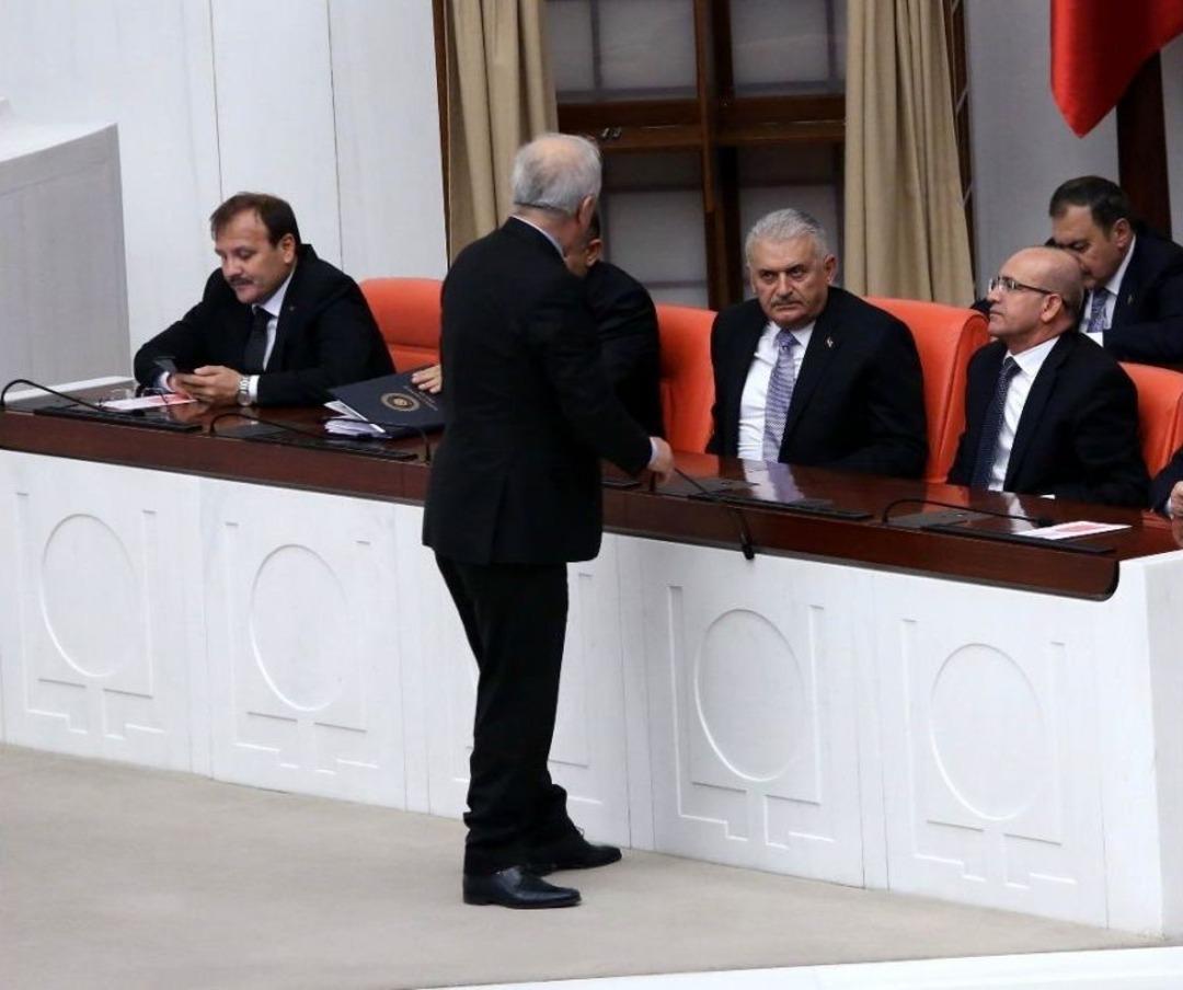 Bakan Arslan Hakkındaki Gensoru Reddedildi