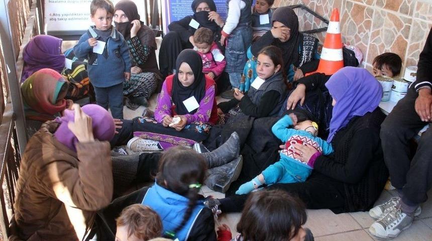 Hatay&rsquo;da 69 Ka&ccedil;ak G&ouml;&ccedil;men Yakalandı