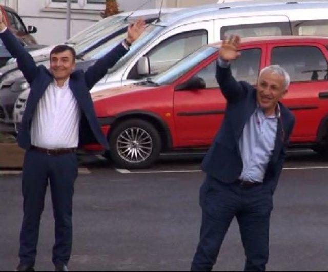 Ersun Yanal, Trabzonspor Tesislerinden Ayrıldı