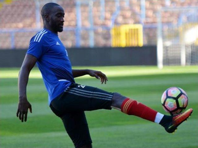 Kardemir Karab&uuml;kspor da Sakatlık Şoku 2