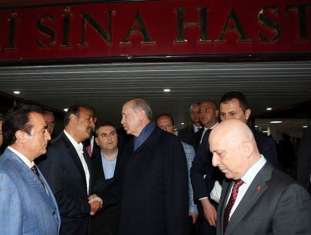Cumhurbaşkanı Erdoğan, Baykal’ı Hastanede Ziyaret Etti
