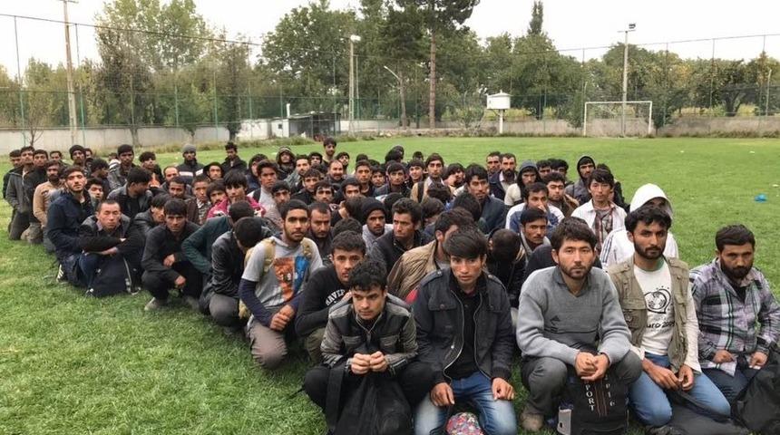 Otobüsten 206 Kaçak Göçmen Çıktı