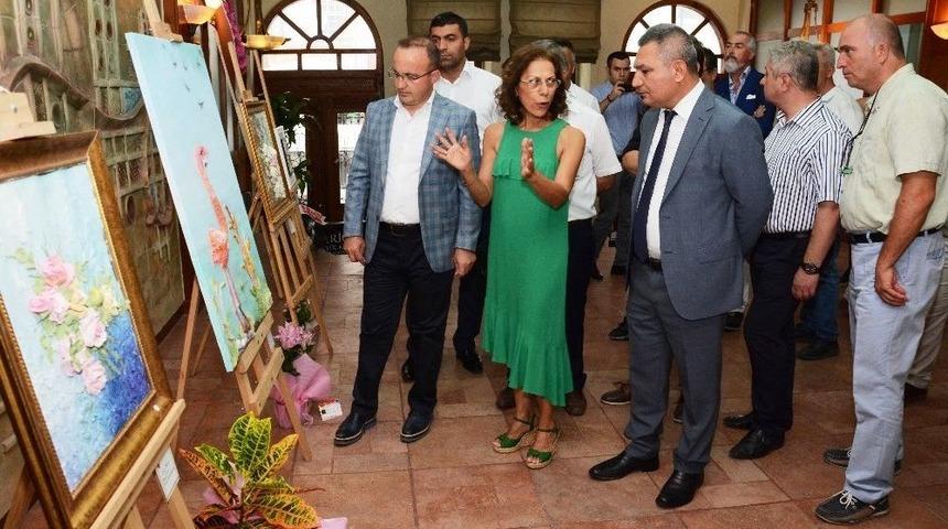 Turan, &lsquo;heykel Resimler&rsquo; Sergisinin A&ccedil;ılışını Yaptı