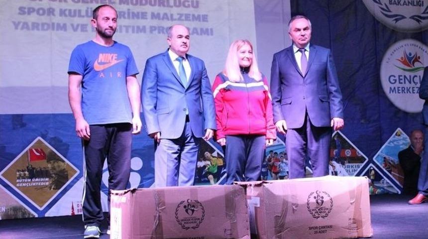 Amat&ouml;r Spor Haftası &Ouml;d&uuml;l T&ouml;reni İle Sona Erdi