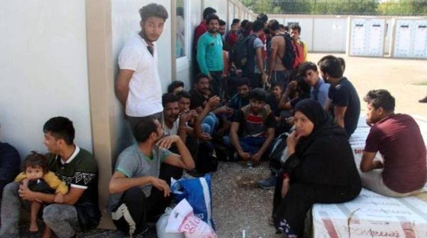 Edirne'de 1 Ayda 6 Bin 500 Ka&ccedil;ak Yakalandı