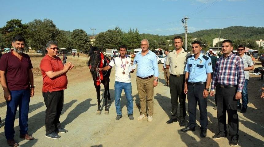 Rahvan Atlar Orhaneli&rsquo;nde Yarıştı
