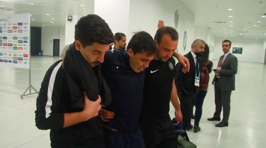 Josue G&ouml;zyaşları İ&ccedil;inde Stadyumdan Ayırıldı
