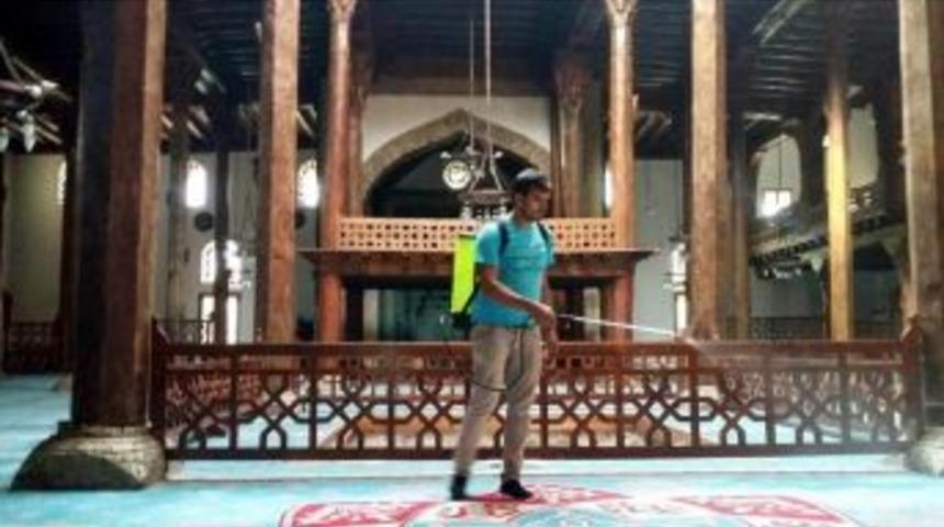 Beyşehir&rsquo;de Camiler G&uuml;l Kokuyor