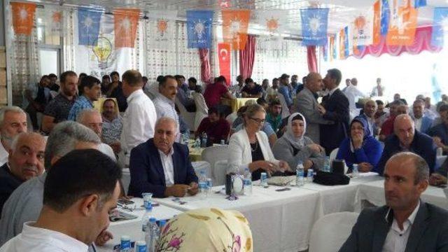 2 Kilometrelik Yolun 7 Yıldır Tamamlanamamasına Başkandan Tepki