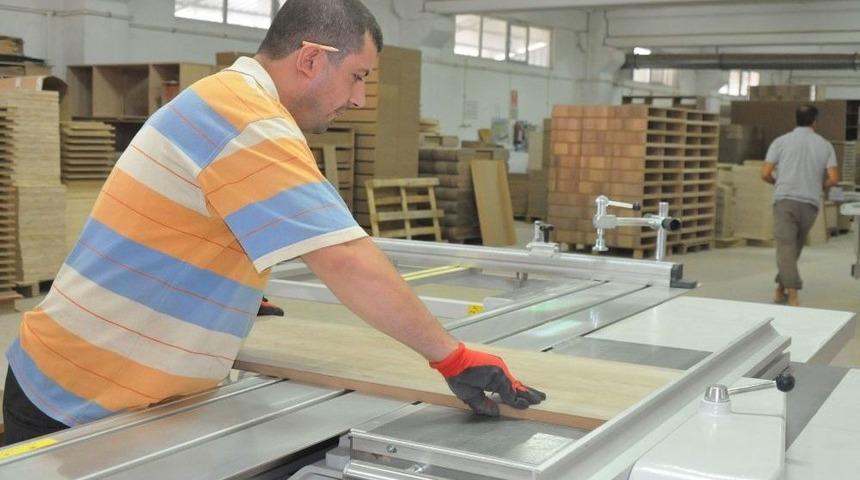 Ayhan: "mesleki Eğitime Her Zaman İhtiya&ccedil; Var"