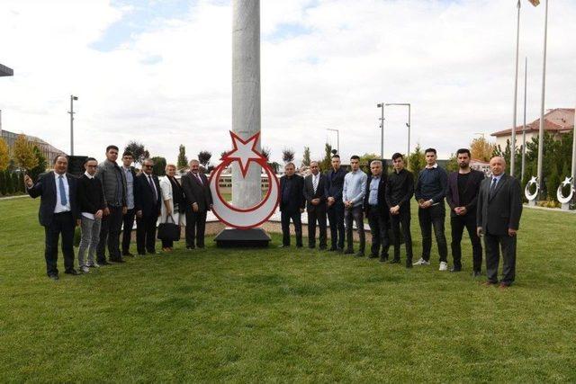 Hollanda Kayserililer Vakfı’ndan Kayseri Organize Sanayi Bölge Müdürlüğü’ne Ziyaret