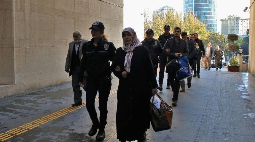 Bursa&rsquo;da Bylock Kullanıcısı 8 Kişi Adliyeye Sevk Edildi