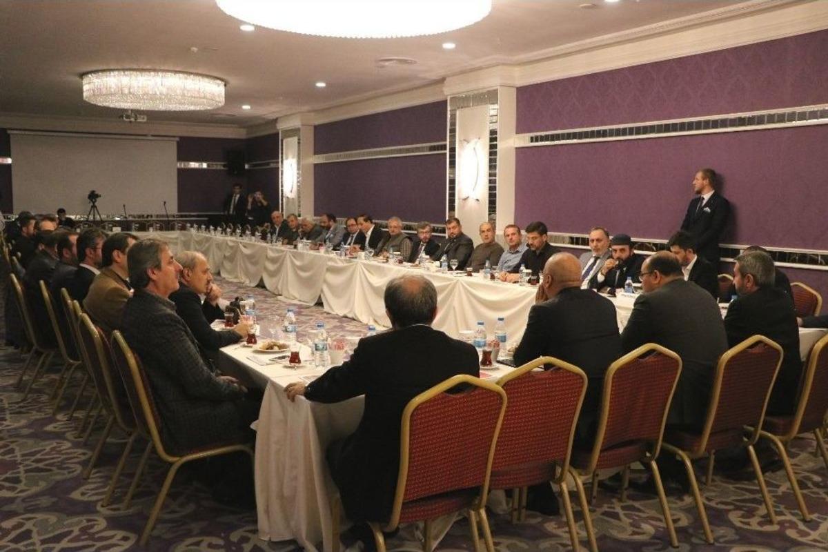 Sakarya D&uuml;ş&uuml;nce Ve Dayanışma Platformu&rsquo;nun Konuğu Prof. Dr. Mehmet Şahin Oldu