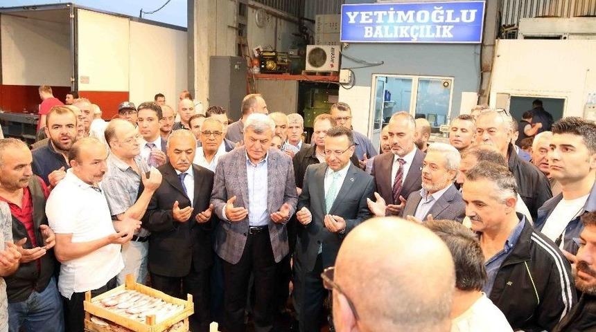 İlk Balık Mezatına Protokol Katıldı