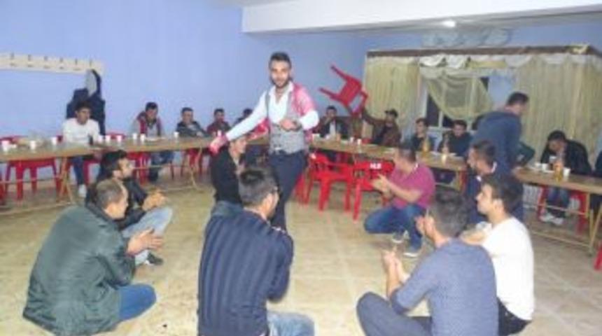 Hisarcık&rsquo;ta Her Asker Adayı İ&ccedil;in Eğlence D&uuml;zenleniyor