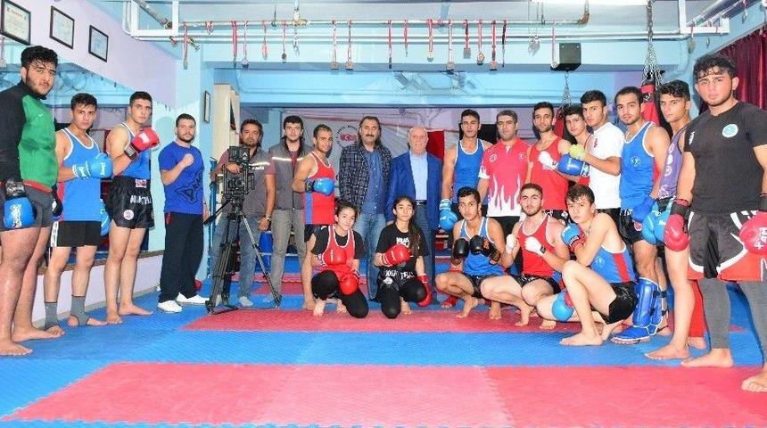 Tatso&rsquo;dan Gen&ccedil; Sporculara Ziyaret