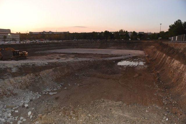 Uludağ Üniversitesine 4 Minareli 20 Bin Kişilik Cami