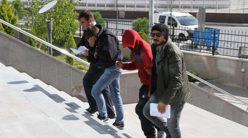 Polis, Hırsızları Su&ccedil;&uuml;st&uuml; Yakaladı