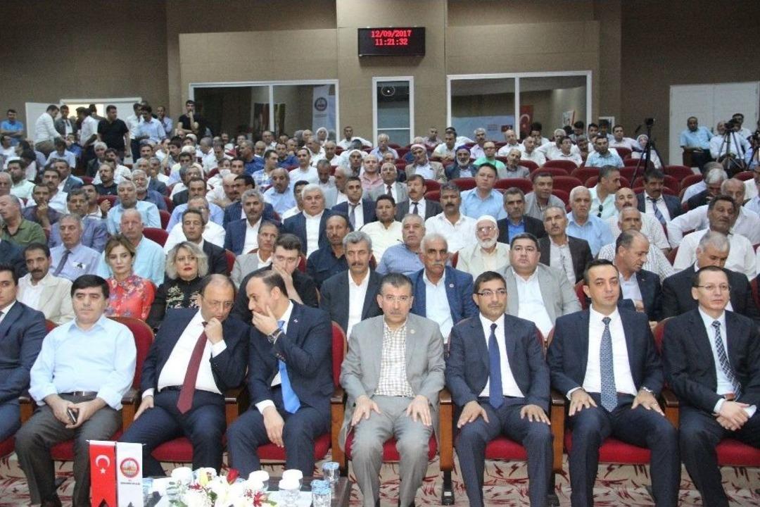 Yeni Kimliklerden 10 Milyonuncusu Şanlıurfa&rsquo;da Sahibine Teslim Edildi
