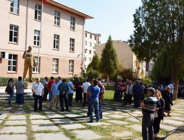 Köydeki Kaplıcanın Zimmete Geçirildiği İddiası