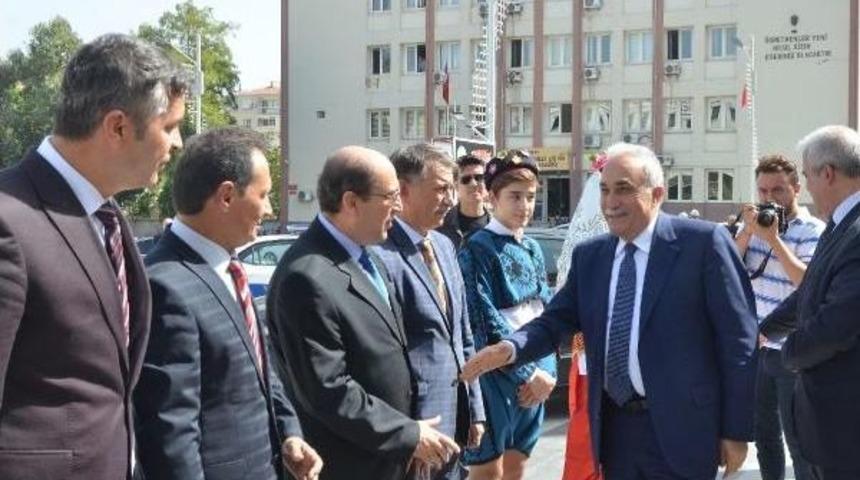 Bakan Fakıbaba: Kuru &Uuml;z&uuml;m 4 Liranın Altına D&uuml;şmeyecek (2)