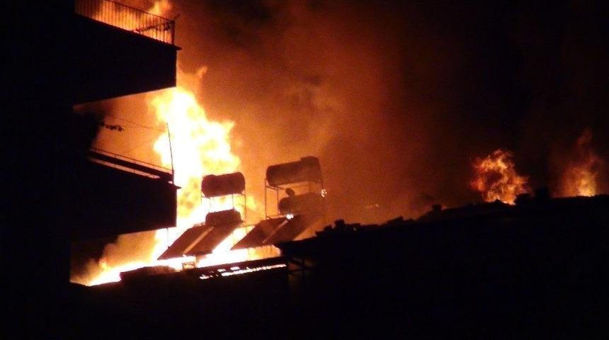 Faciayı Devriye Gezen Polisler &Ouml;nledi