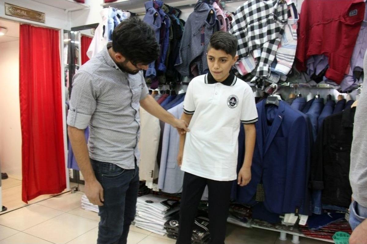 Ders Zilinin &Ccedil;almasına G&uuml;nler Kala Esnafın İşi Arttı