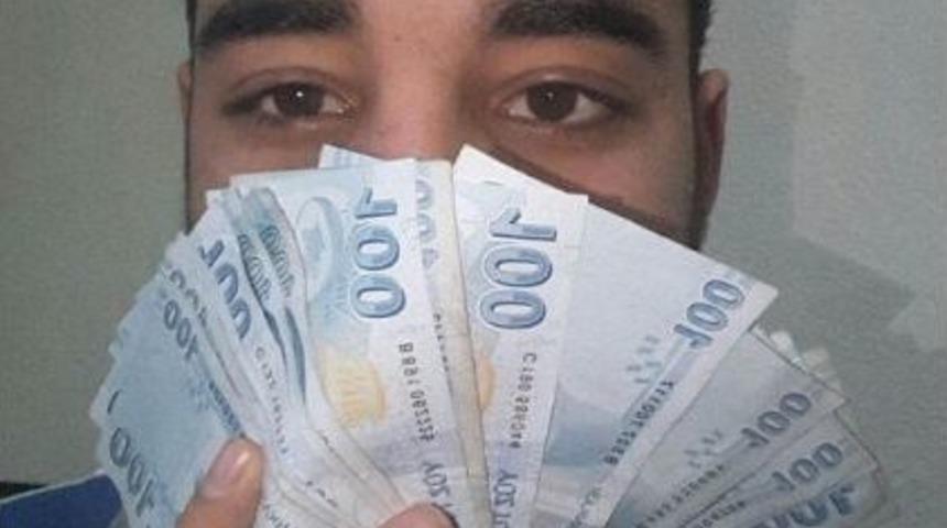 (&ouml;zel Haber) Suriyeli &Ccedil;ocukları Kiralayarak Dilendiren &Ccedil;ete &Ccedil;ocukların Getirdikleri Paralarla B&ouml;yle Poz Verdi