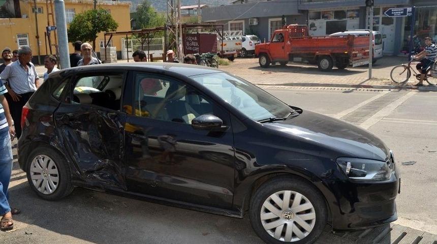 Kozan&rsquo;da Trafik Kazası: 3 Yaralı