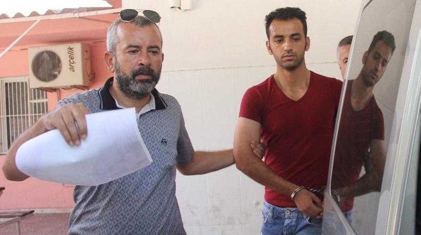 İki Dayısını Ve Kuzenini &Ouml;ld&uuml;ren Polis Adliyeye Sevk Edildi