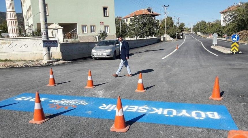 B&uuml;y&uuml;kşehir&rsquo;den Yeşilyayla&rsquo;ya Sıcak Asfalt