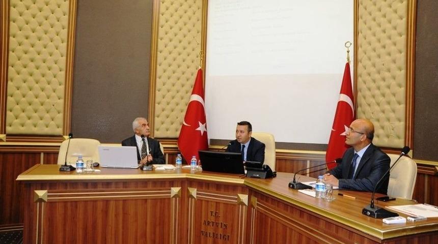 Artvin&rsquo;de &lsquo;kuş G&ouml;zlemciliği Paneli&rsquo; Yapıldı