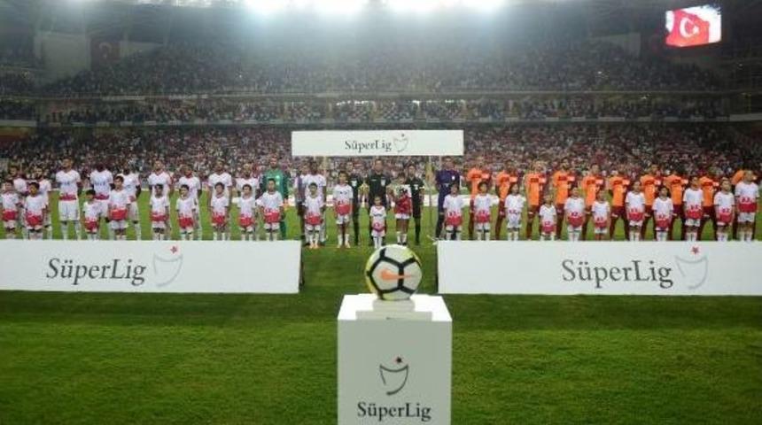 Antalyaspor Ile Seremoniye &Ccedil;ıkmak 200 Lira